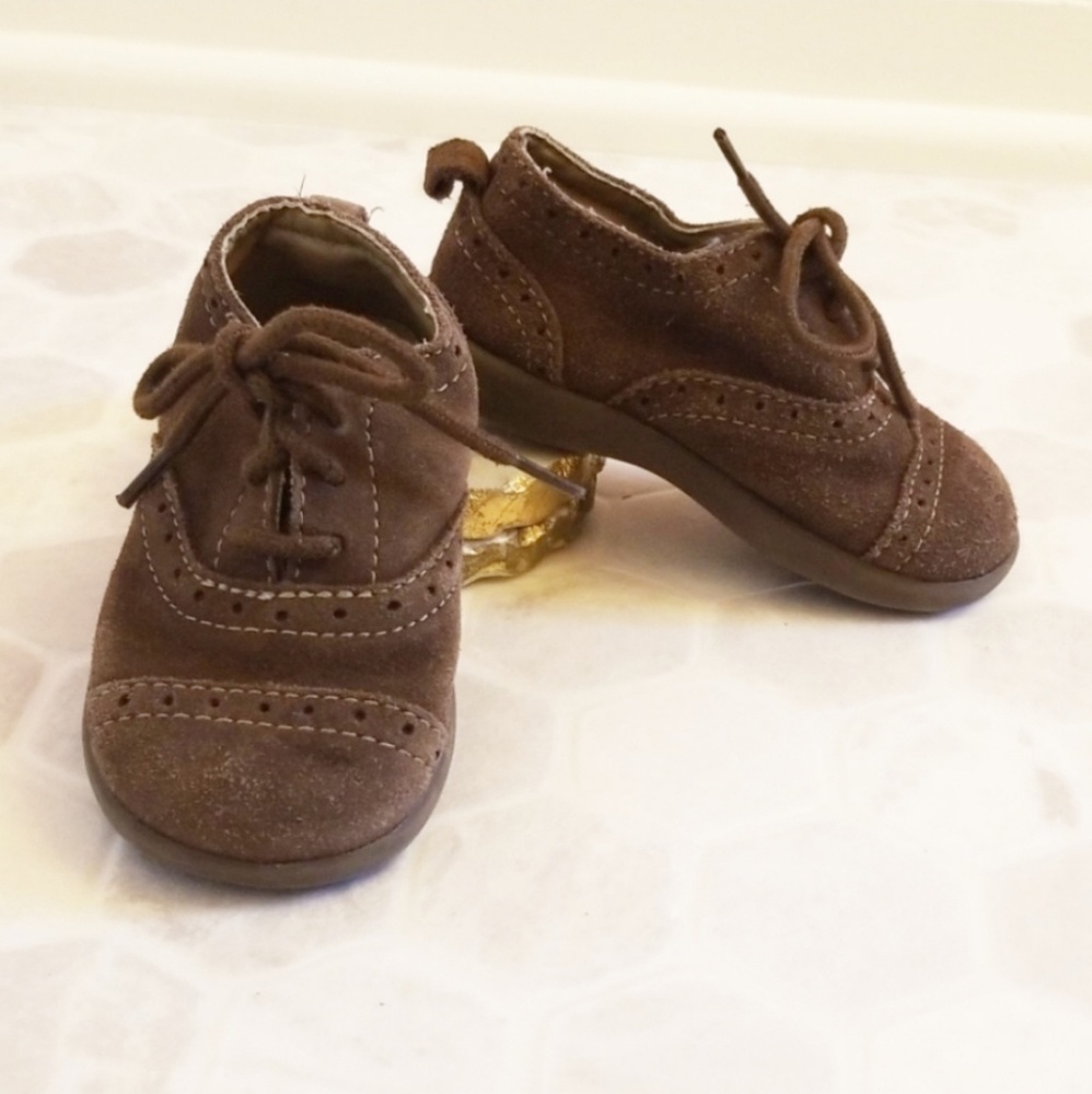 BABY GAP brown bucks